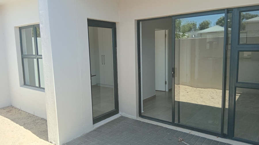 2 Bedroom Property for Sale in Table View Western Cape